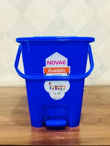Novae Dustbin